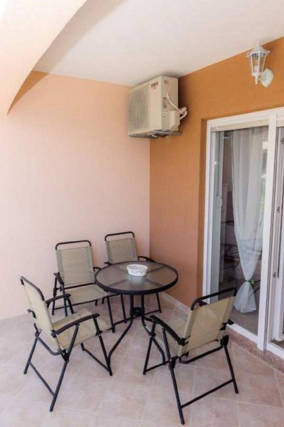 Apartments Ljuba Дуба Екстер'єр фото