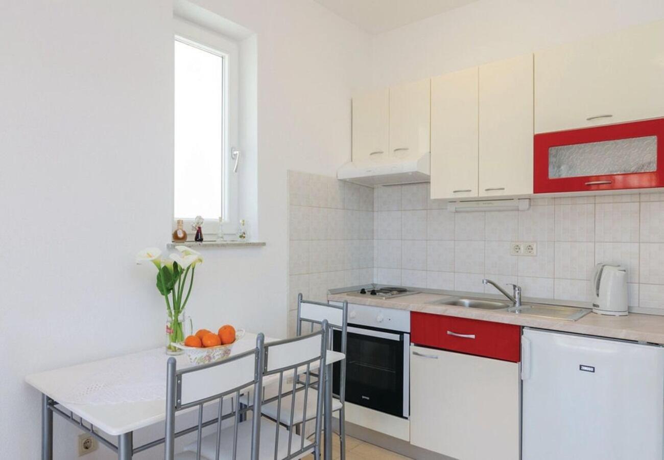 Apartments Ljuba Дуба Екстер'єр фото
